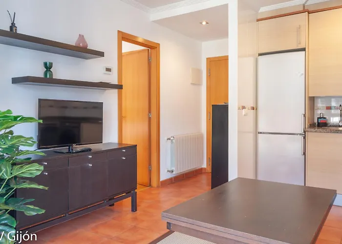 Santa Candida 3 Avg - Nuevo * Gijón